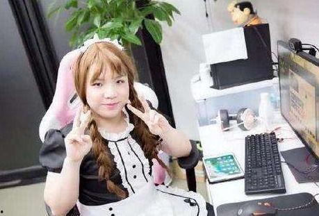 娱乐吃瓜酱女生被要微信,女生被要微信，揭秘明星社交幕后故事